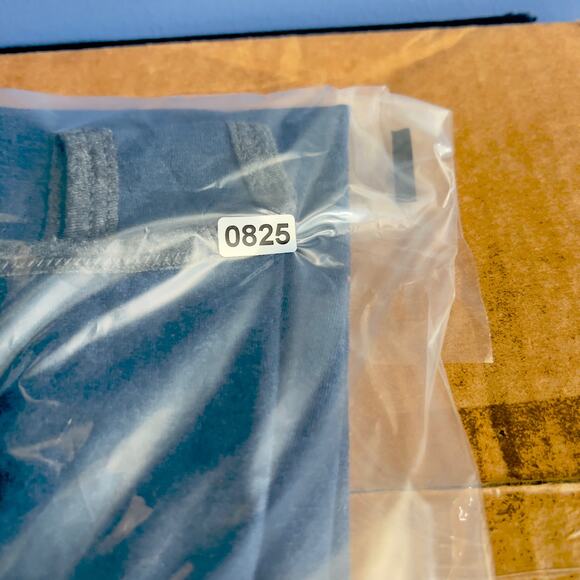 Fruit of the Loom Tank Top Men's L Heathered Navy w/ Gray Contrast Trim - Picture 6 of 6